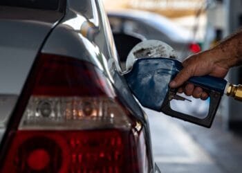 Em meio a mudanças na política de preços dos combustíveis, Procon acompanha valores de postos em Anápolis