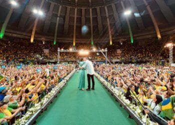 Partido Liberal oficializa candidaturas de Bolsonaro e Braga Netto