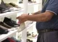 Entre os itens mais procurados para o Dia dos Pais, calçados e roupas têm maior variação de preço