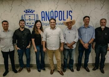 Roberto Naves articula criação de grande feira de agronegócio e tecnologia