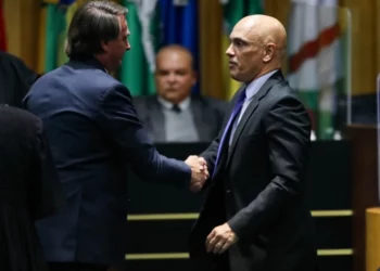 AO VIVO: Alexandre de Moraes toma posse como presidente do TSE