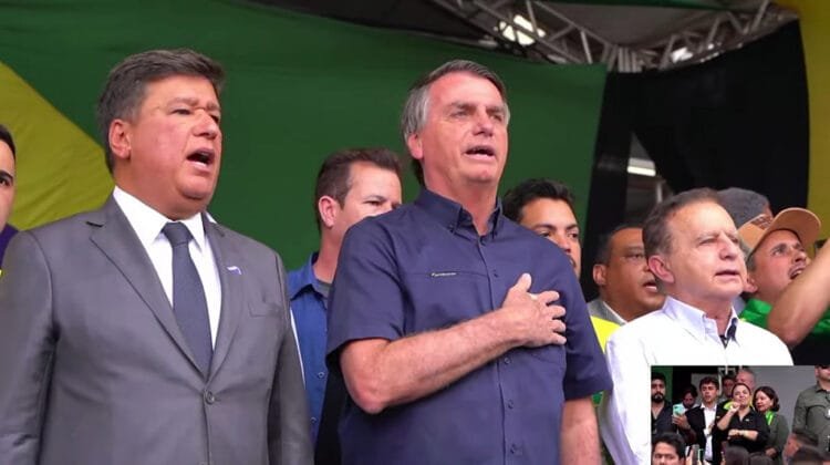 Bolsonaro exalta números da economia em encontro com prefeitos