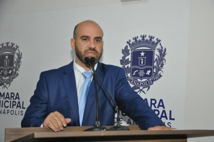 Vereador José Fernandes solicita melhorias nos serviços de cirurgias eletivas