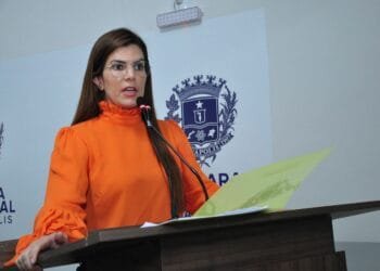 Thaís da Aspaan anuncia abrir mão do fundo eleitoral em sua candidatura para deputada