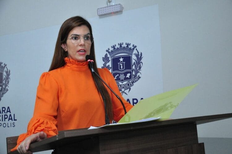 Thaís da Aspaan anuncia abrir mão do fundo eleitoral em sua candidatura para deputada