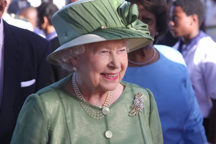 Rainha Elizabeth II morre aos 96 anos
