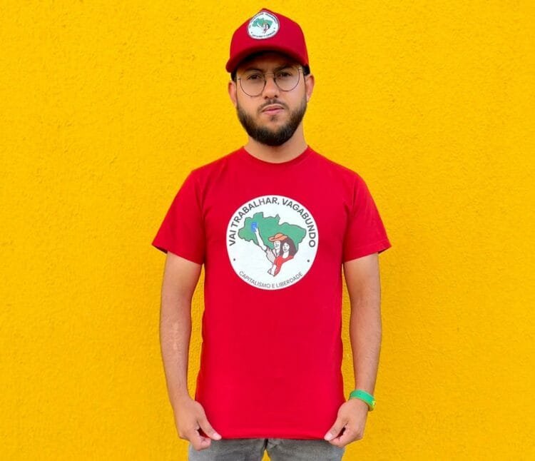 Morador de Anápolis viraliza nas redes sociais após fazer graves denúncias contra o MST ao lado de deputados bolsonaristas