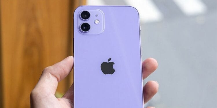 Justiça proíbe a venda de iPhone sem carregador de bateria