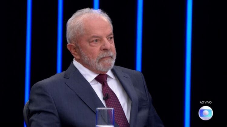 7 de Setembro: Lula deve passar dia em casa para evitar exposição, diz coluna