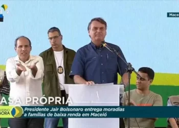 Governo federal libera bancos a concederem empréstimo consignado do Auxílio Brasil