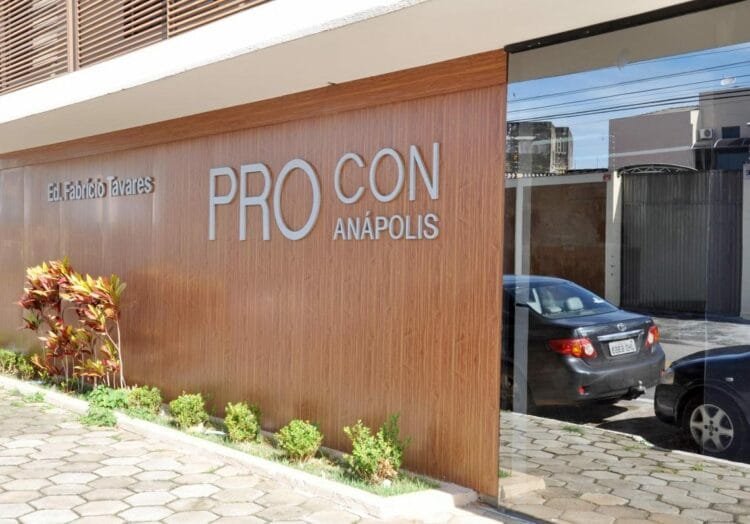 Com a proximidade da Black Friday, Procon Anápolis realiza fiscalização para alertar consumidores