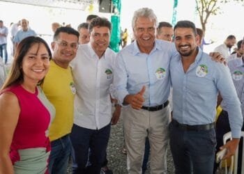 Senador Wilder Morais e Ronaldo Caiado participam de encontro com prefeitos goianos