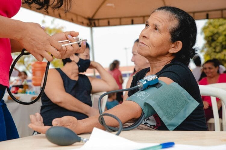 Outubro Rosa encerra com ações para a saúde da mulher na próxima semana
