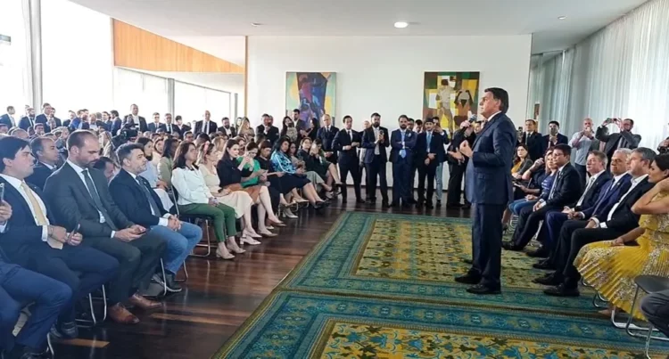 Já são 11 os governadores que apoiam Bolsonaro no 2° turno