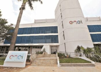 Enel realiza palestra e troca de lâmpadas em Anápolis