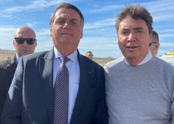 Ronaldo Caiado é reeleito governador de Goiás no primeiro turno