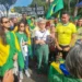 Atriz Cássia Kis volta a marcar presença em manifestação no RJ