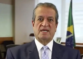 Em reação a Moraes, Valdemar Costa discute travar PEC da Transição