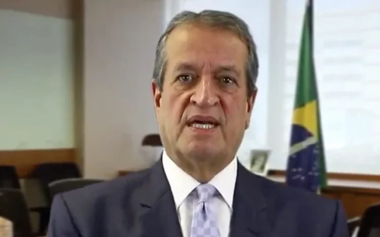 Em reação a Moraes, Valdemar Costa discute travar PEC da Transição