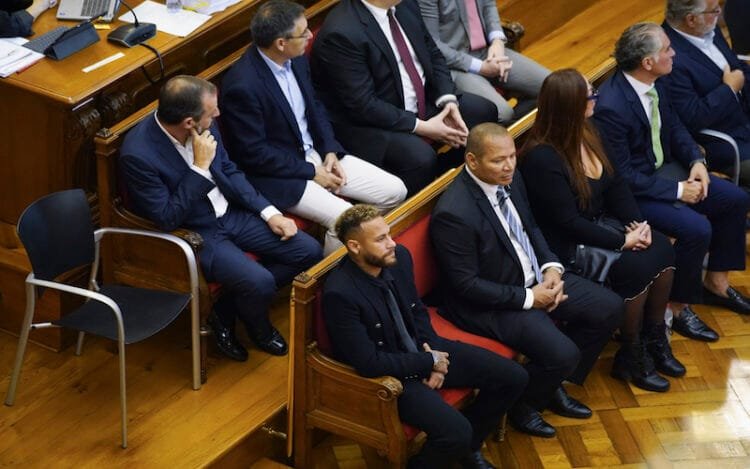 Nova Zelândia proíbe venda de cigarro para nascidos a partir de 2009