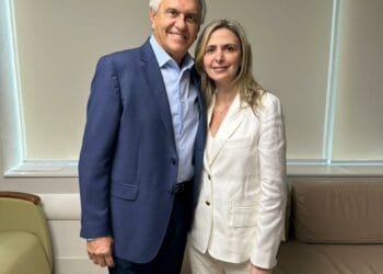 Governador Caiado recebe alta hospitalar após se recuperar de cirurgia