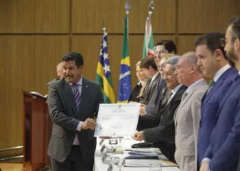 Vivian Naves é Diplomada Deputada Estadual por Goiás