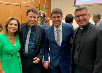 Wilder Morais, Izaura Cardoso e Hélio Araújo recebem diplomas de senador e suplentes