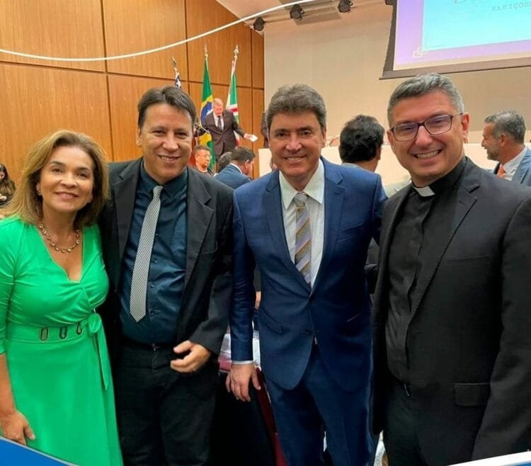 Wilder Morais, Izaura Cardoso e Hélio Araújo recebem diplomas de senador e suplentes