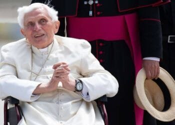 Morre o papa Bento XVI, aos 95 anos, em Roma