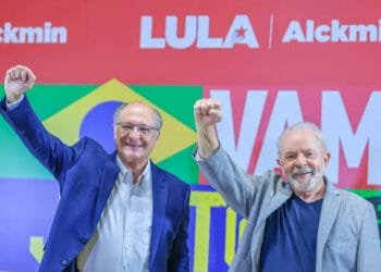Lula e Alckmin tomam posse hoje; entenda o rito