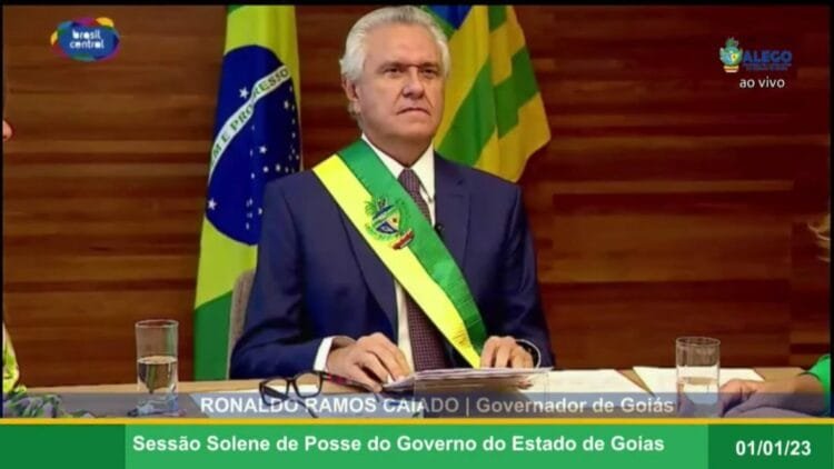 Caiado e Daniel Vilela são empossados governador e vice de Goiás