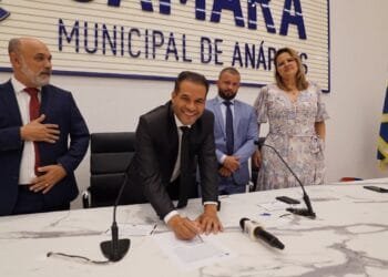 Domingos Paula toma posse como presidente da Câmara de Vereadores de Anápolis