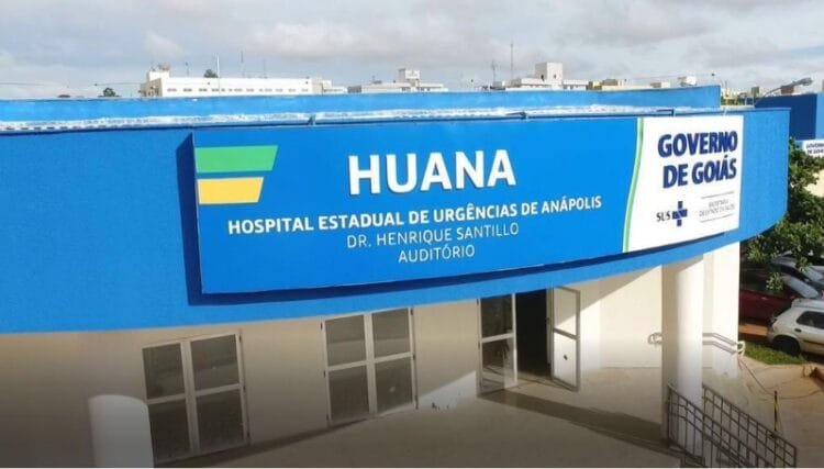 Homem é internado com estado grave após levar choque em freezer de restaurante