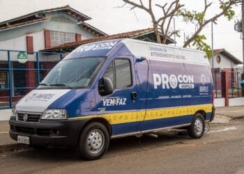 Van do Procon Anápolis inicia agenda de atendimentos deste ano