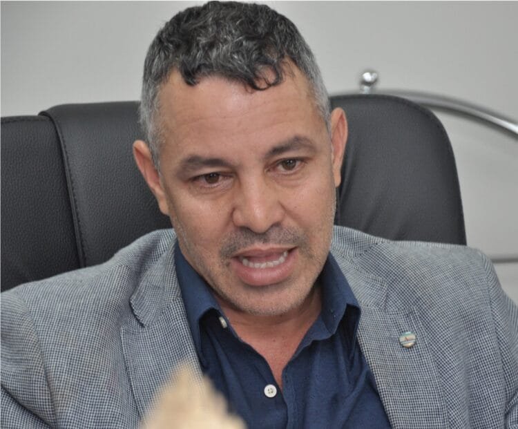 “Estamos sendo feito de bobo pela Saneago”, diz Robson Torres