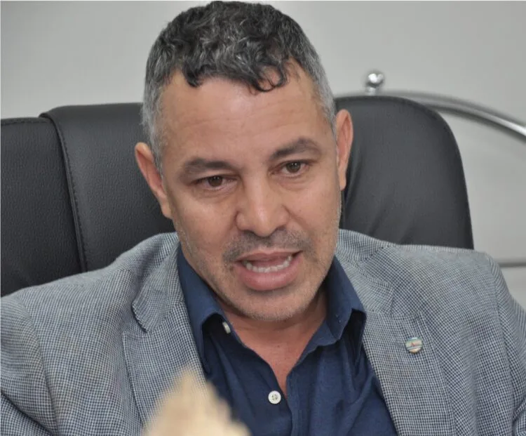 “Estamos sendo feito de bobo pela Saneago”, diz Robson Torres