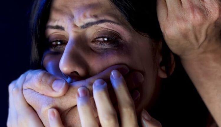 A violência contra as mulheres e o apoio de redes institucionais