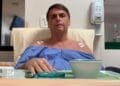 Agora: Bolsonaro é internado com dores abdominais