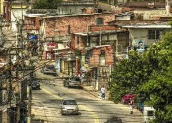 Desenvolvimento da periferia é crucial para o crescimento das cidades médias.