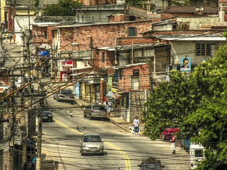 Desenvolvimento da periferia é crucial para o crescimento das cidades médias.