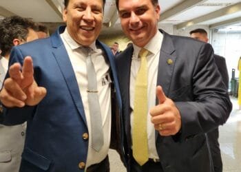 Hélio Araújo convidou Flávio Bolsonaro para participar de evento do PL em Anápolis