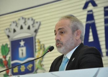 Vereador propõe lei que exige brinquedos adaptados para crianças com deficiência em áreas de lazer