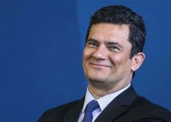 Moro desarquiva projeto sobre prisão depois de condenação em 2ª instância