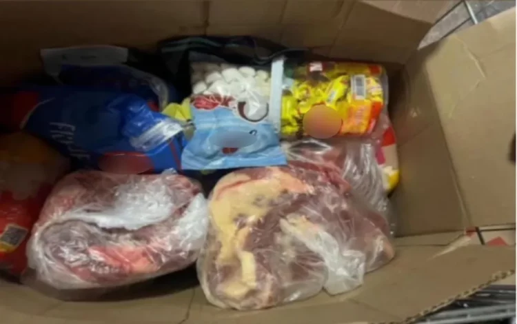 Polícia Militar prende funcionário de supermercado que jogava alimentos no lixo para pegar depois do expediente