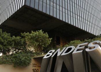 Na posse, novo presidente do BNDES reafirma compromisso de investir em países vizinhos