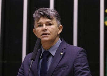 Deputado acusa Lula de fake news contra Bolsonaro e aciona o STF