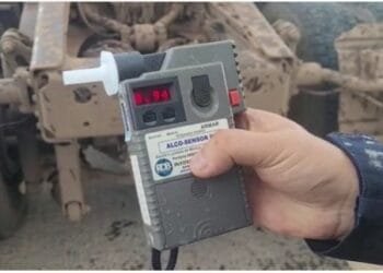 Motorista de carreta é detido por embriaguez ao volante e direção perigosa na BR-153