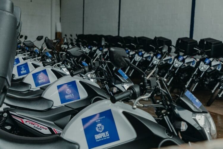 Anápolis moderniza frota da equipe de Endemias com 30 novas motos para intensificar ações de prevenção de doenças