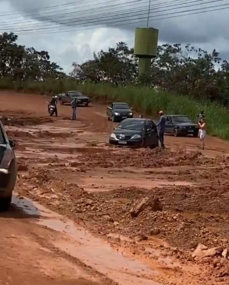 Obra do Anel Viário do DAIA em Anápolis se arrasta há anos e chuvas agravam situação de abandono