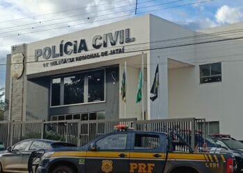 Caminhoneiro é detido por estupro de menor de idade